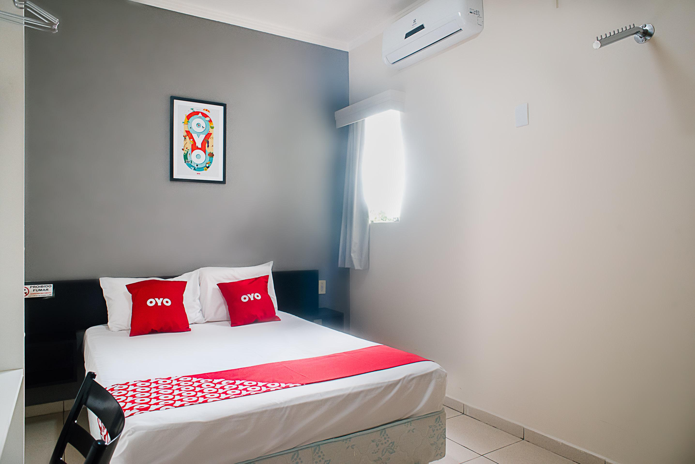 Oyo Cerrado Hotel, Campo Grande Campo Grande  Luaran gambar A room at an OYO hotel in India