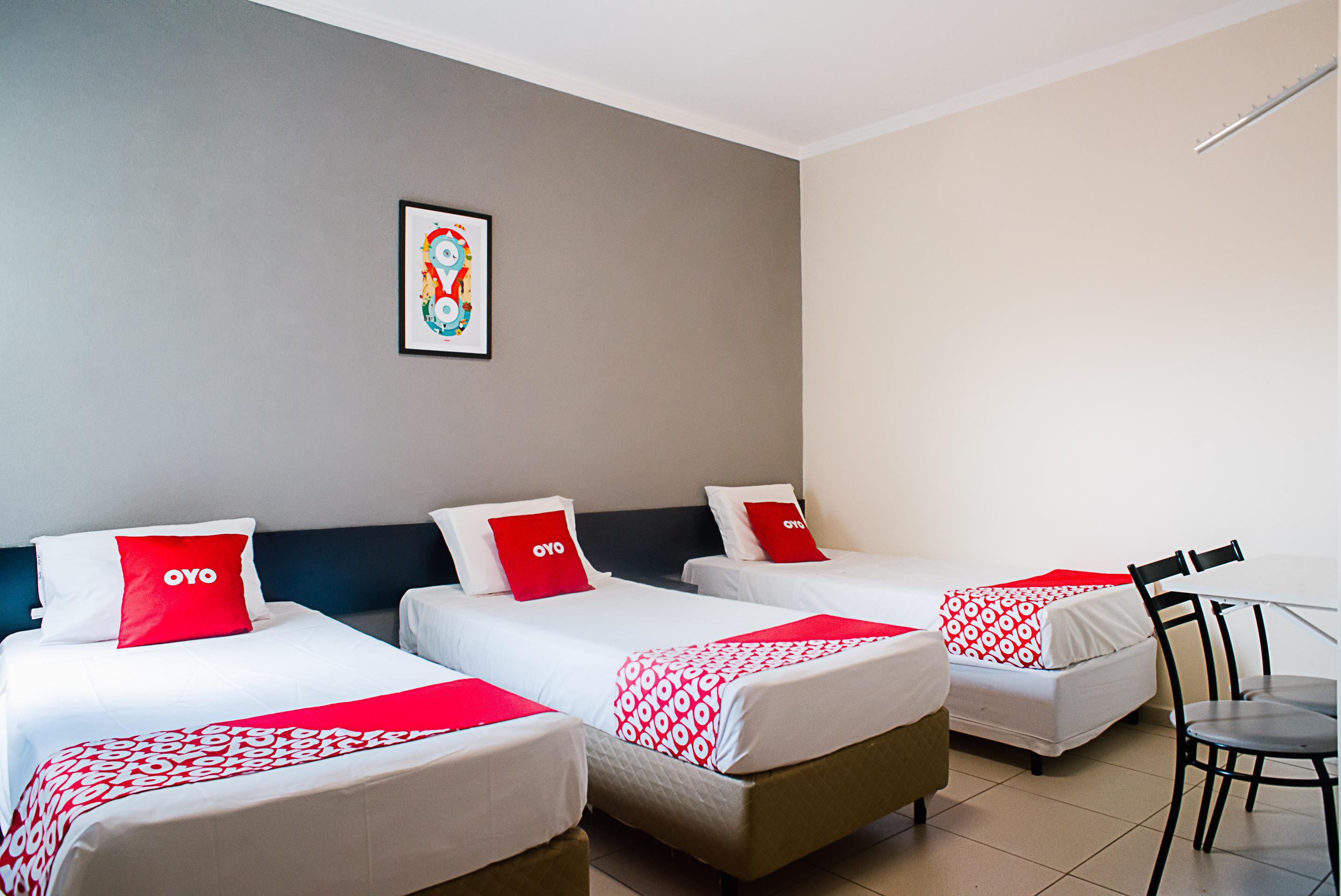 Oyo Cerrado Hotel, Campo Grande Campo Grande  Luaran gambar A typical OYO hotel room in Mexico City