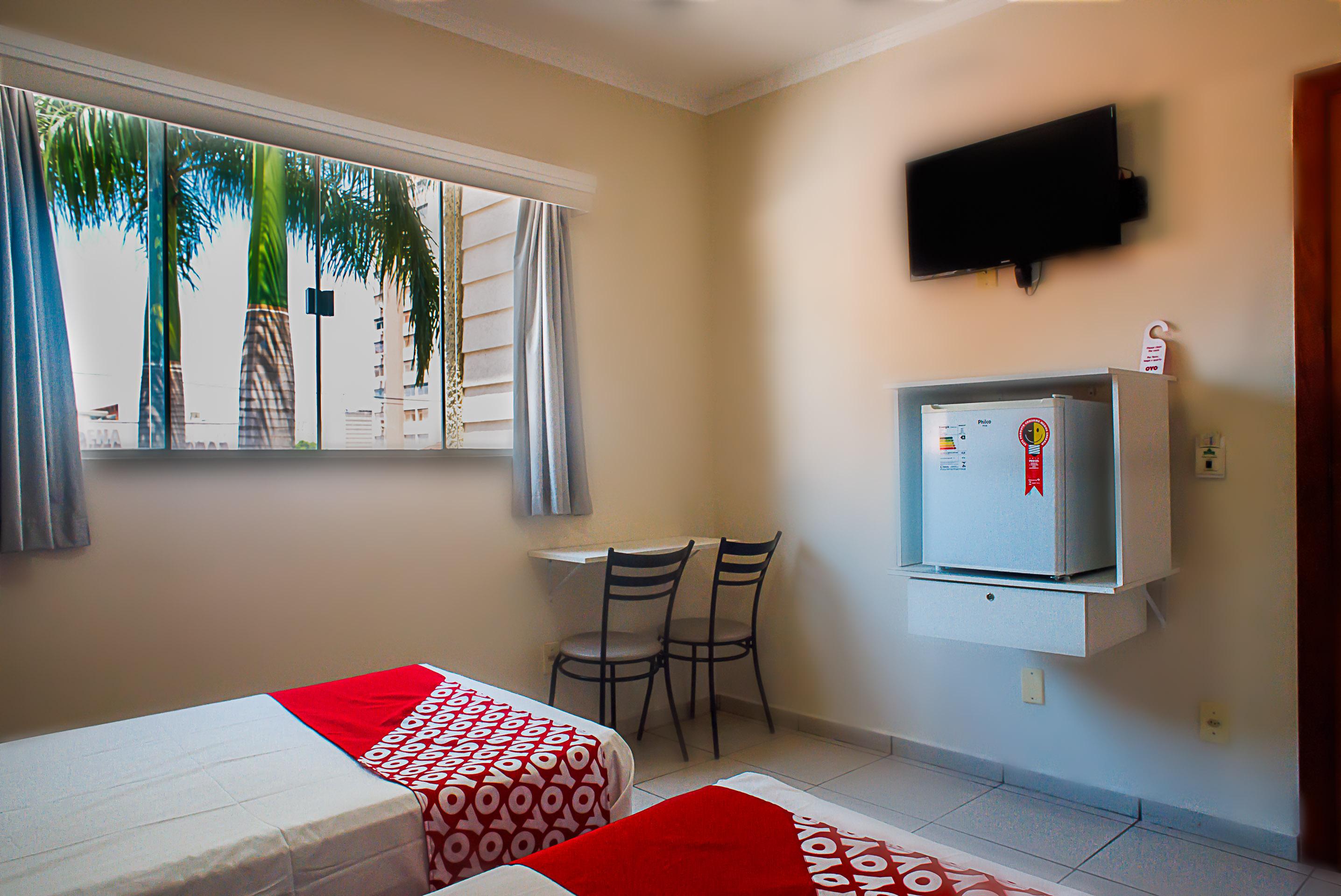 Oyo Cerrado Hotel, Campo Grande Campo Grande  Luaran gambar A room at the hotel
