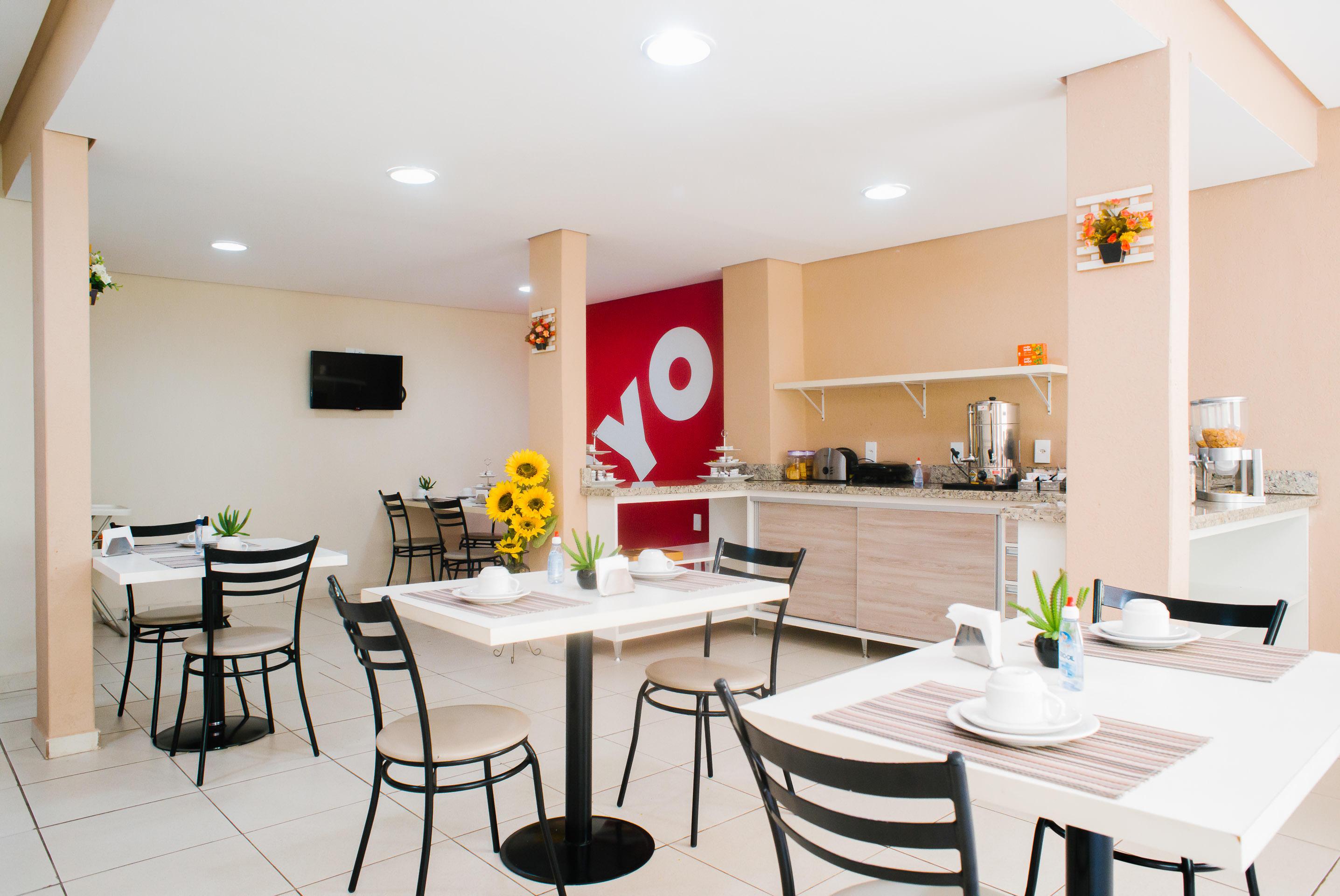Oyo Cerrado Hotel, Campo Grande Campo Grande  Luaran gambar Breakfast room